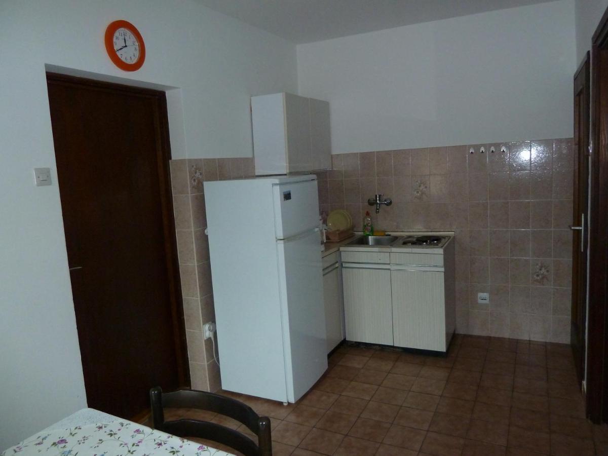 Apartment Nada 1 Jadranovo Buitenkant foto